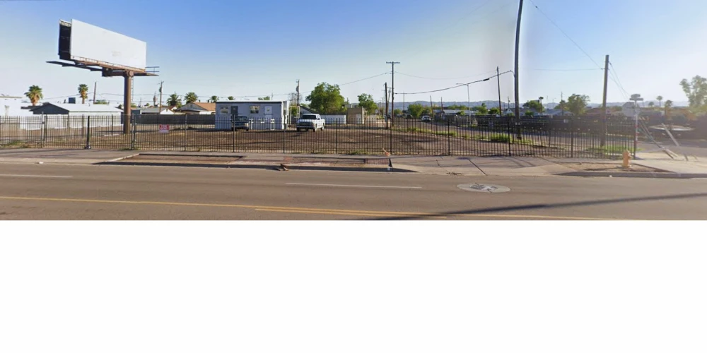 2901 E Van Buren St