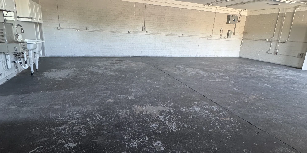 32nd St Stand-Alone Commercial