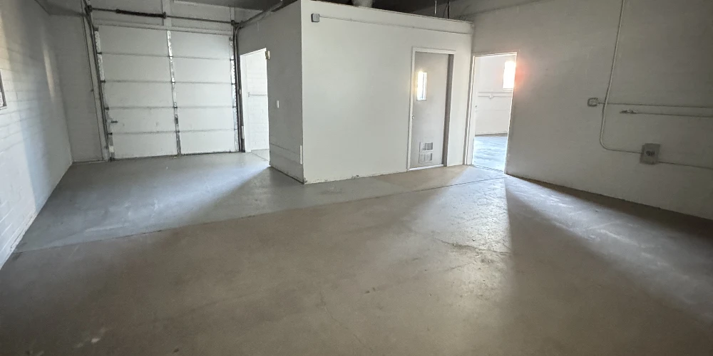 32nd St Stand-Alone Commercial