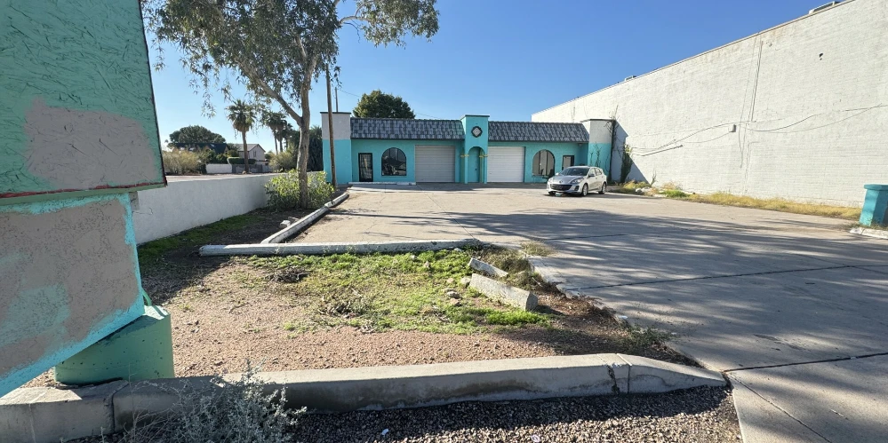 Central Mesa Building