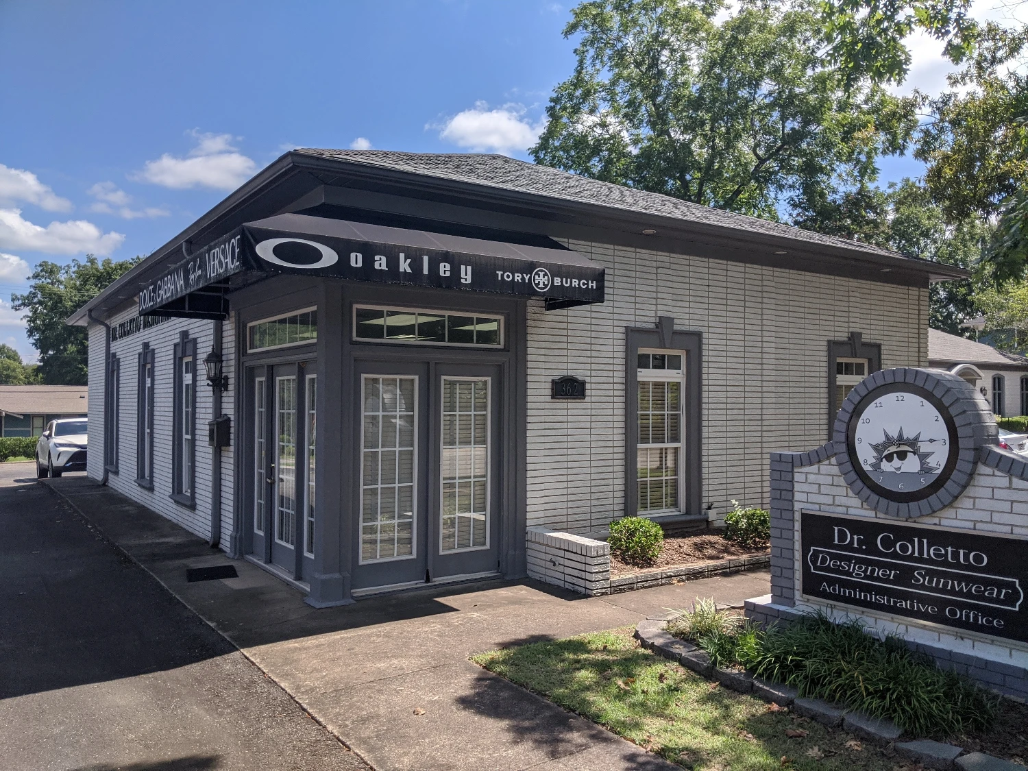Free Standing Office/Retail Building