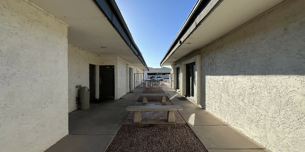 La Oua Plaza