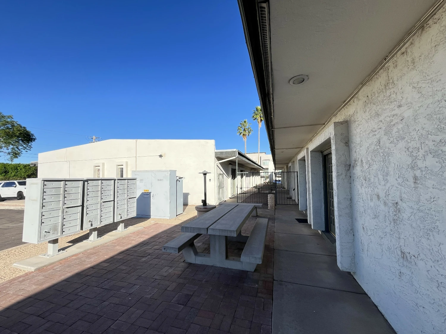 La Oua Plaza
