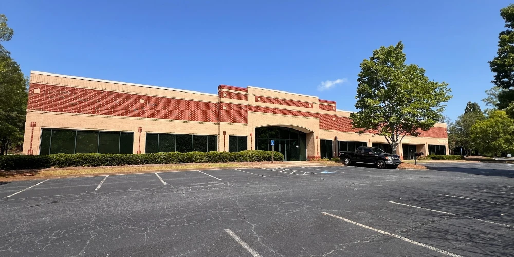 Leased Freestanding Warehouse Industrial / Flex