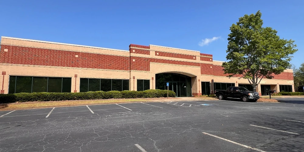 Leased Freestanding Warehouse Industrial / Flex
