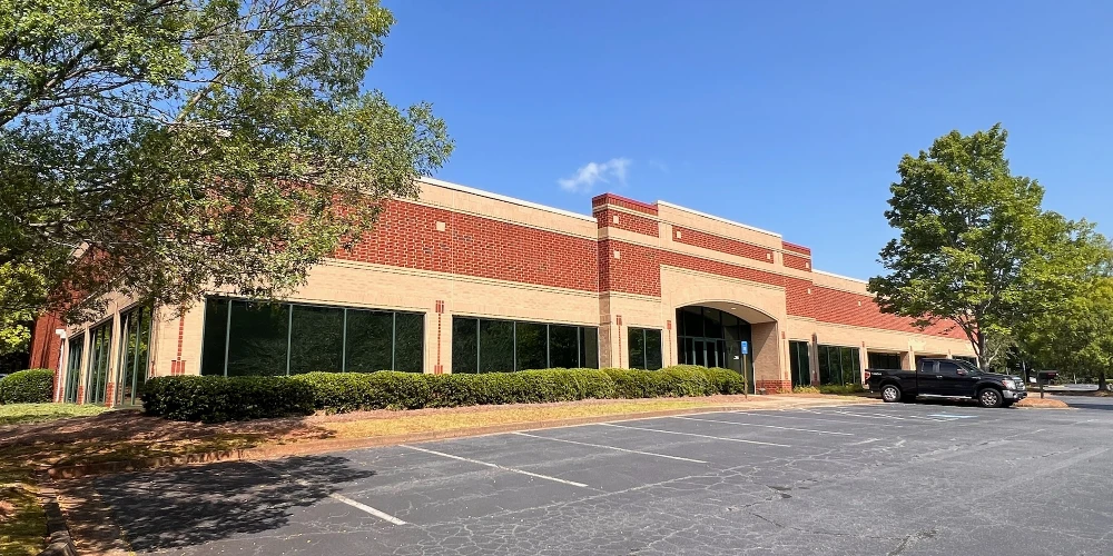 Leased Freestanding Warehouse Industrial / Flex