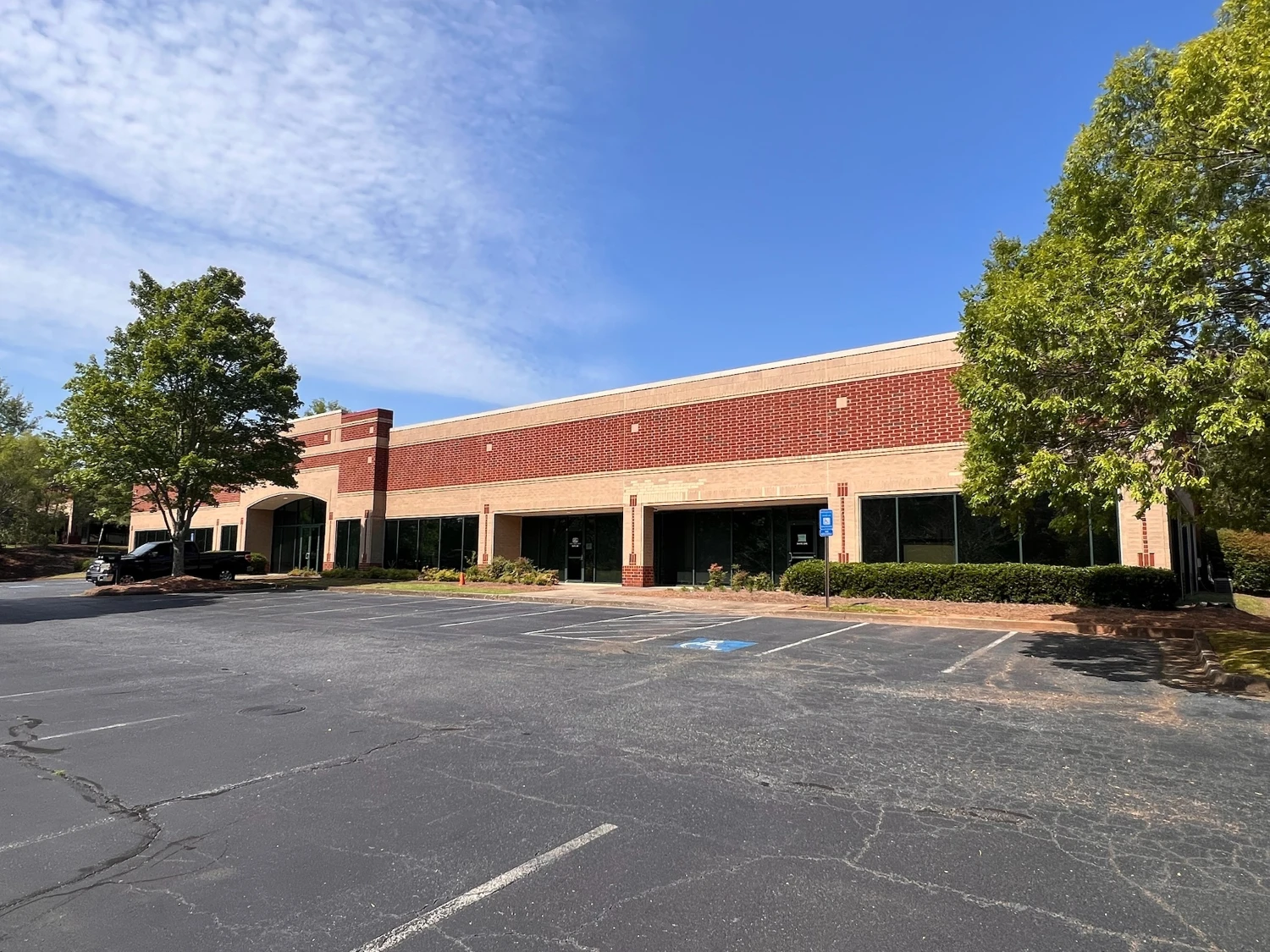 Leased Freestanding Warehouse Industrial / Flex