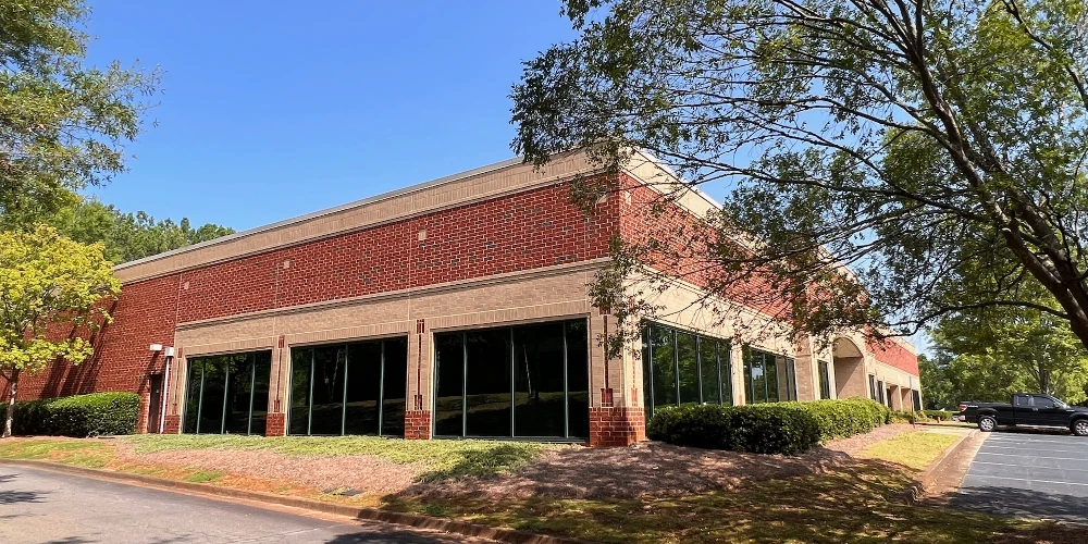 Leased Freestanding Warehouse Industrial / Flex