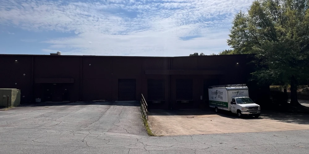 Leased Freestanding Warehouse Industrial / Flex