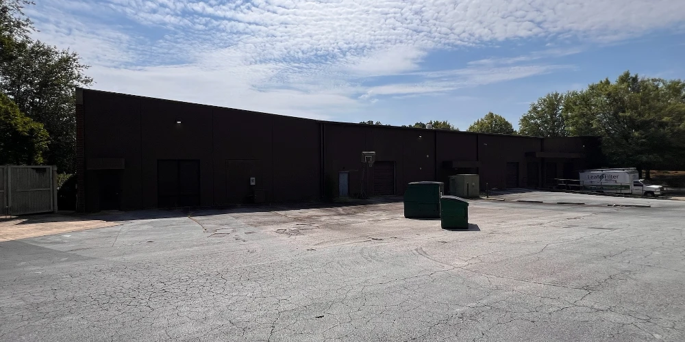 Leased Freestanding Warehouse Industrial / Flex