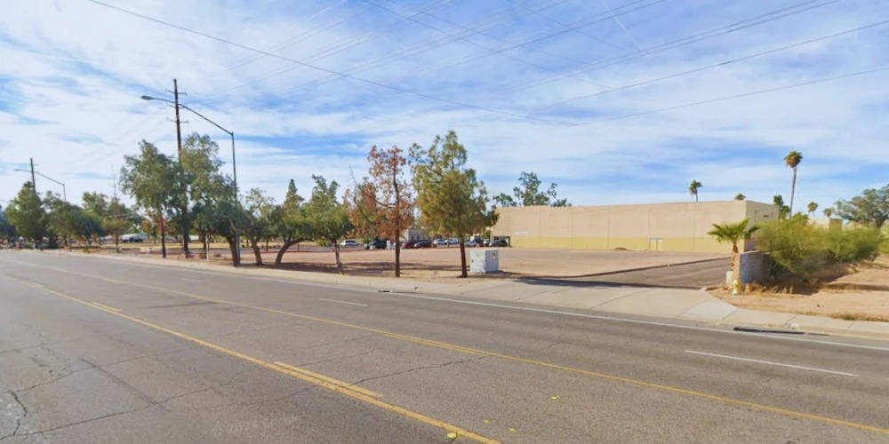 Sun Valley Plaza Pad