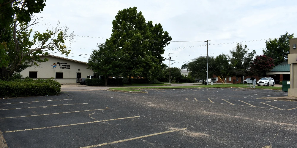 100-156 Mendel Pkwy. - 17,516 SF, 15-unit Retail Strip Center 