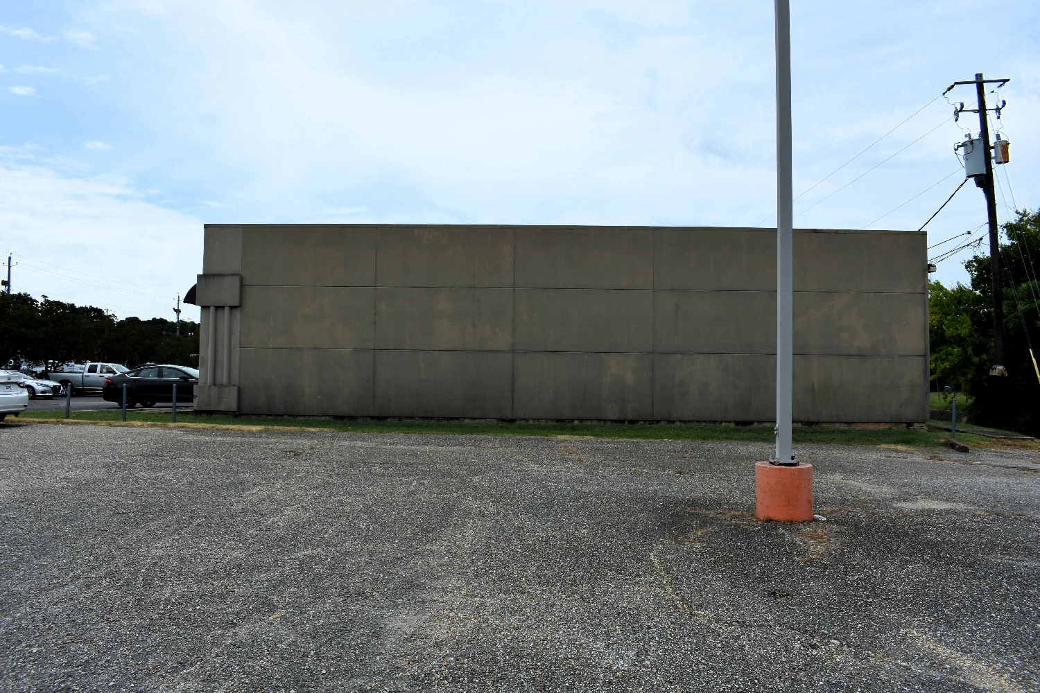 100-156 Mendel Pkwy. - 17,516 SF, 15-unit Retail Strip Center 