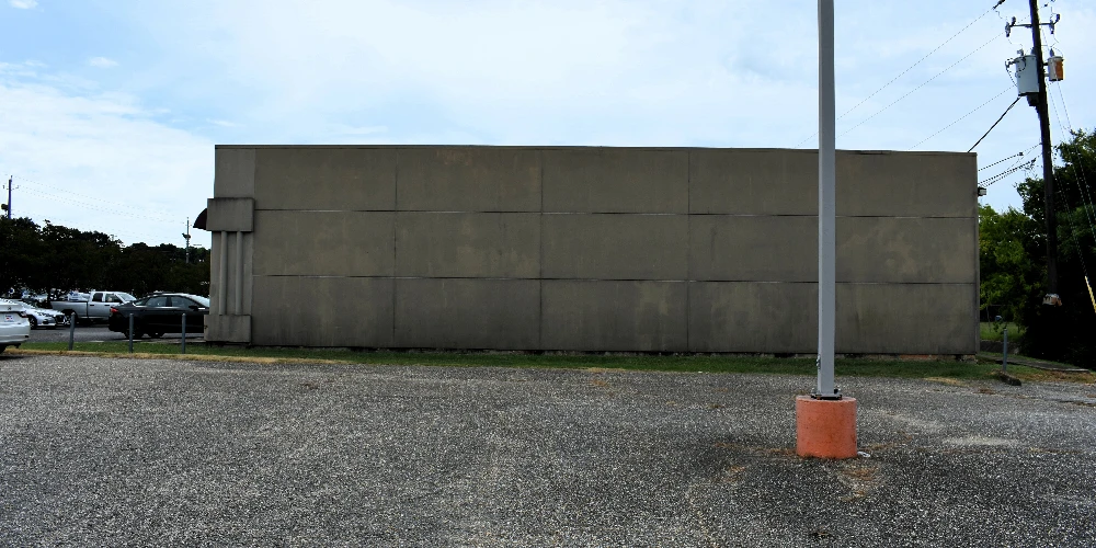 100-156 Mendel Pkwy. - 17,516 SF, 15-unit Retail Strip Center 