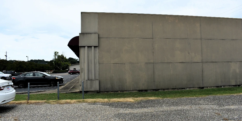 100-156 Mendel Pkwy. - 17,516 SF, 15-unit Retail Strip Center 