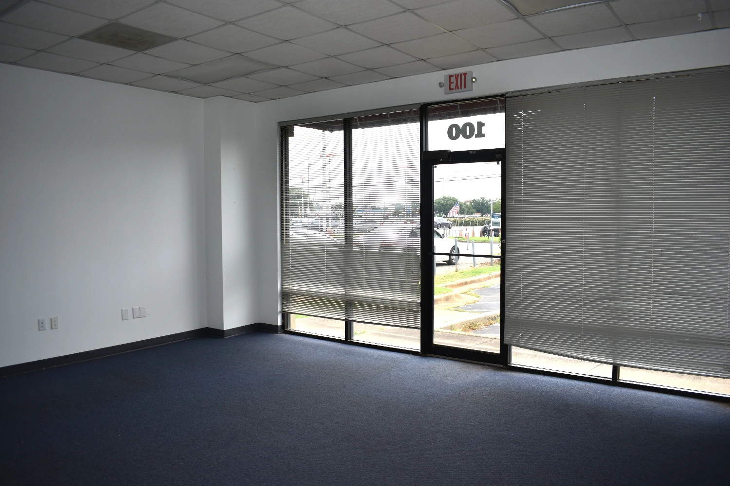 100-156 Mendel Pkwy. - 17,516 SF, 15-unit Retail Strip Center 