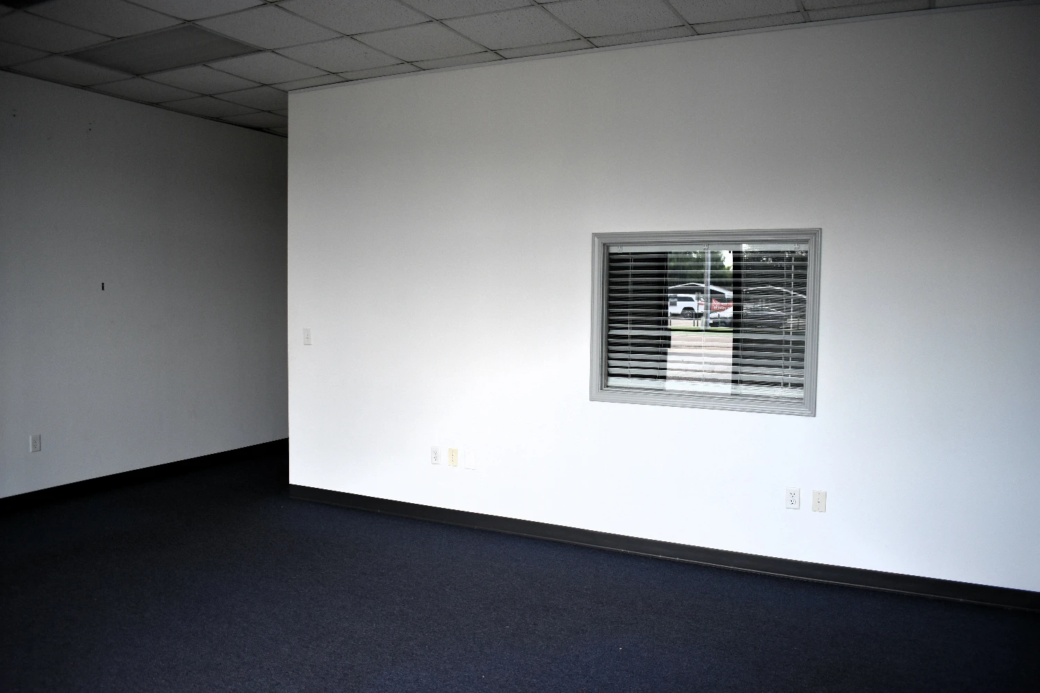 100-156 Mendel Pkwy. - 17,516 SF, 15-unit Retail Strip Center 
