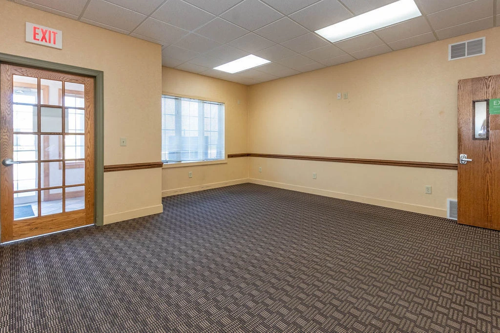 140 Professional Pkwy  -Medical & Professional Offices