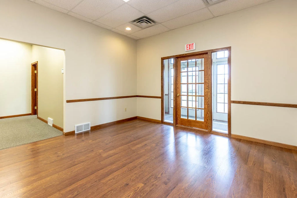 140 Professional Pkwy  -Medical & Professional Offices