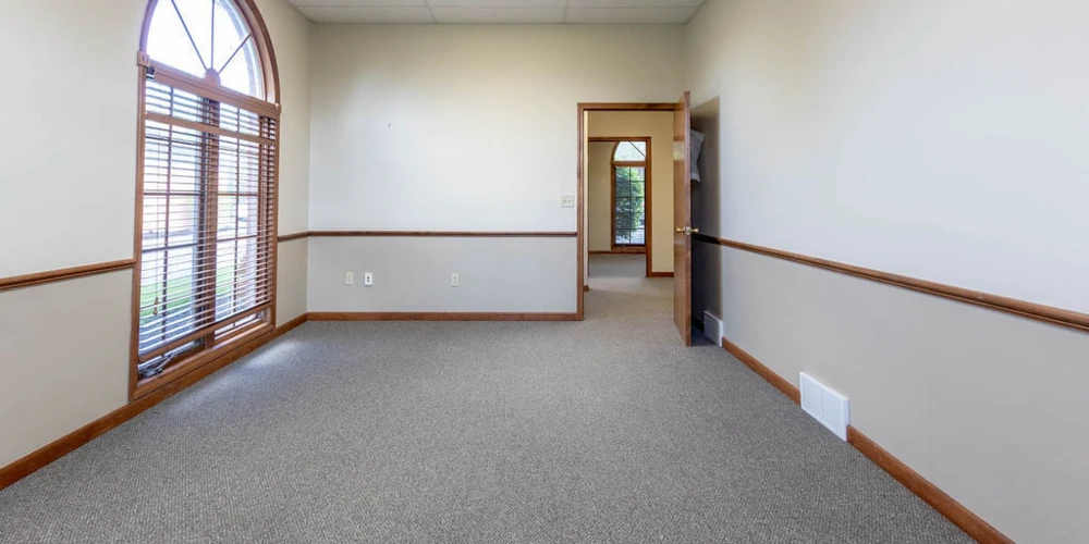 140 Professional Pkwy  -Medical & Professional Offices