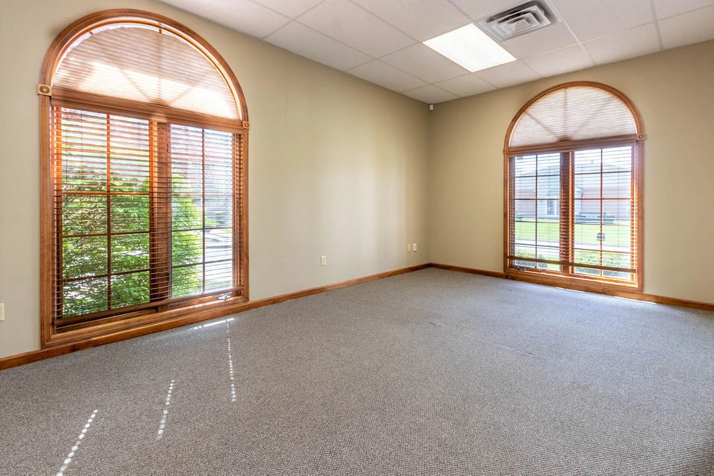 140 Professional Pkwy  -Medical & Professional Offices