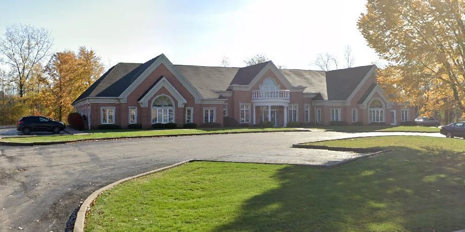 140 Professional Pkwy  -Medical & Professional Offices