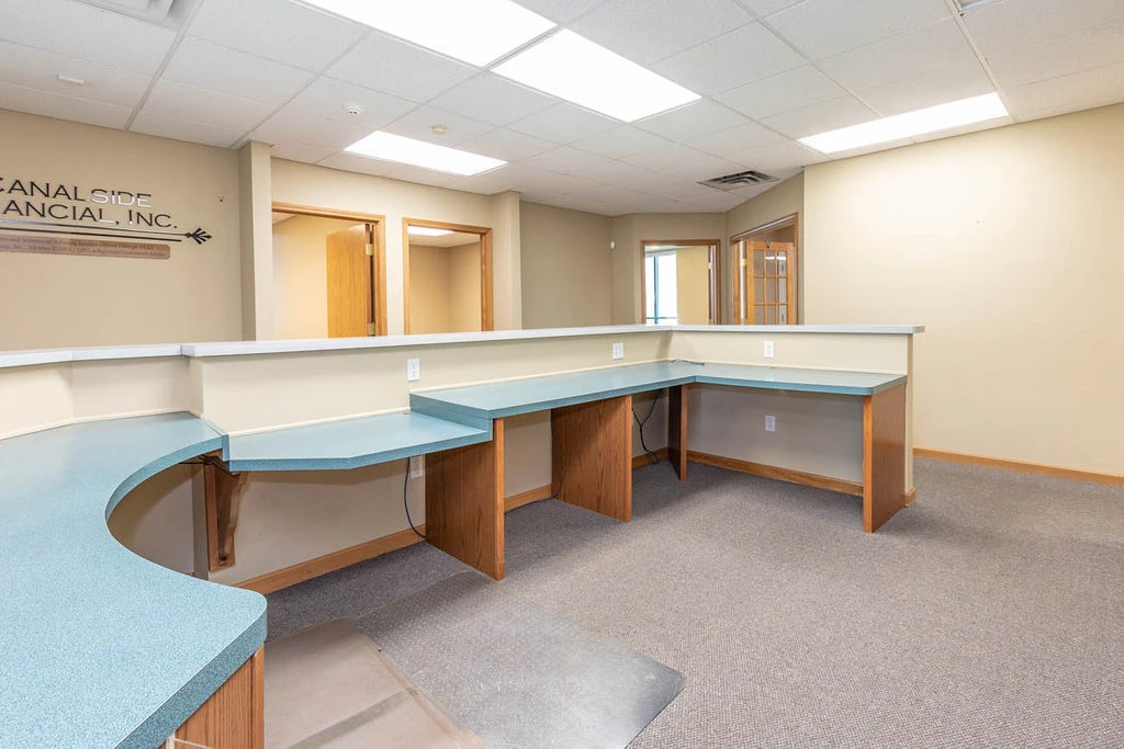 140 Professional Pkwy  -Medical & Professional Offices