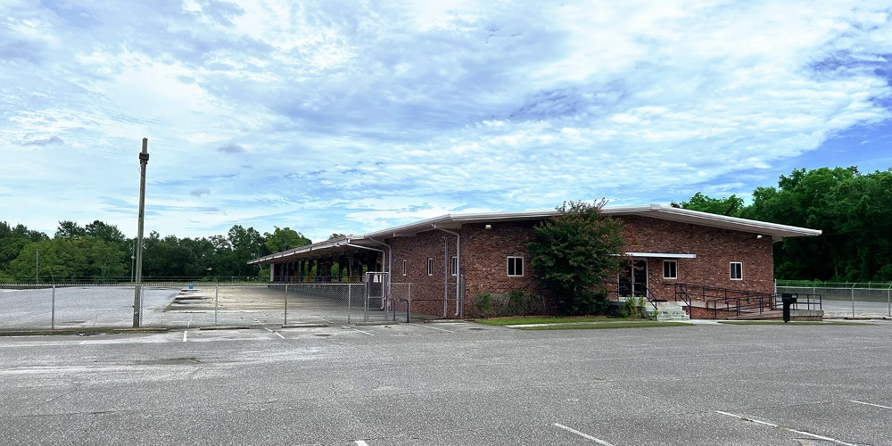 141 Industrial Blvd
