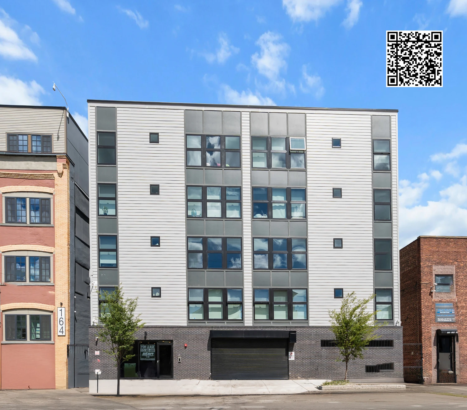 19 Unit Apartment Building In Newark For Sale