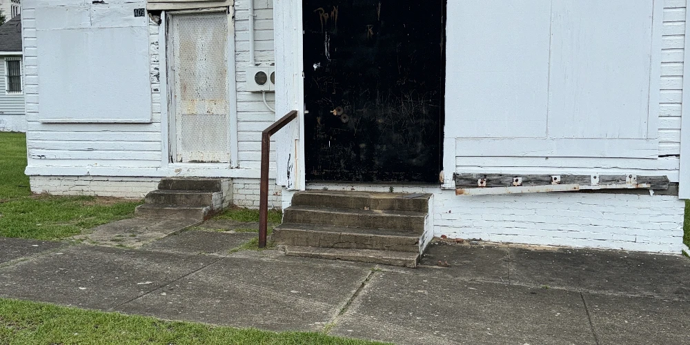 419 N. Bainbridge St. - 0.71 Acre (31,050 SF) Lot , Zoned T-40