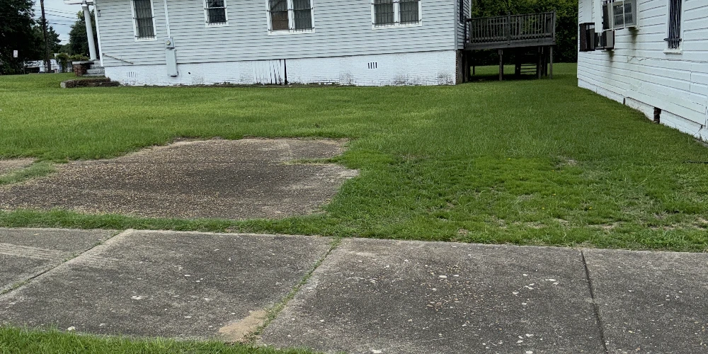 419 N. Bainbridge St. - 0.71 Acre (31,050 SF) Lot , Zoned T-40