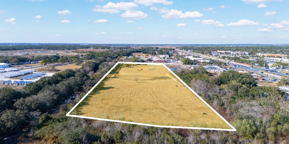 9± Acre Commercial Site Adjacent to ALDI | Signalized Corner Access | Lake Wales, FL