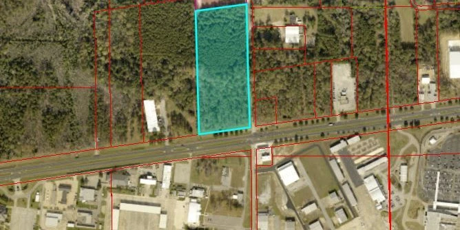 COMMERCIAL SITE 13.4 ACRES ZONED M-1