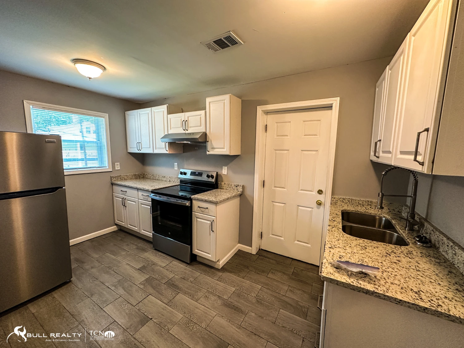 10 Unit Multifamily Near Downtown Atlanta | ±5,136 SF | Bank-Owned | English Avenue