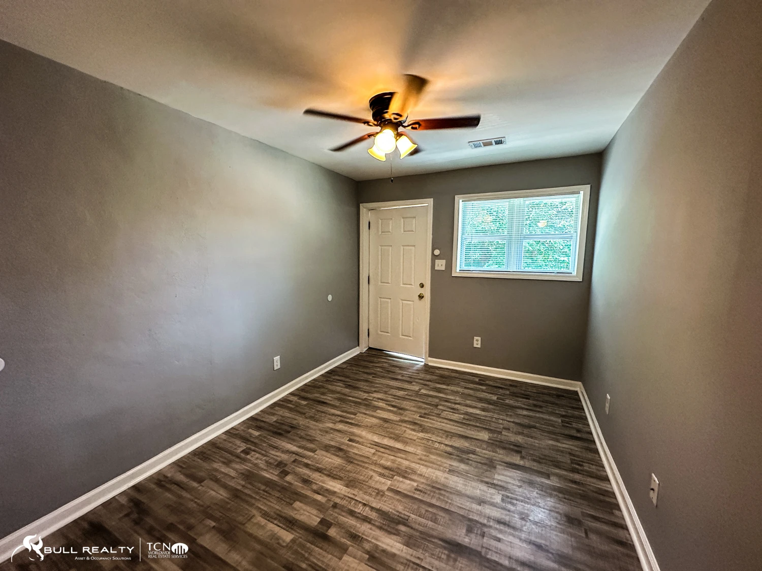 10 Unit Multifamily Near Downtown Atlanta | ±5,136 SF | Bank-Owned | English Avenue
