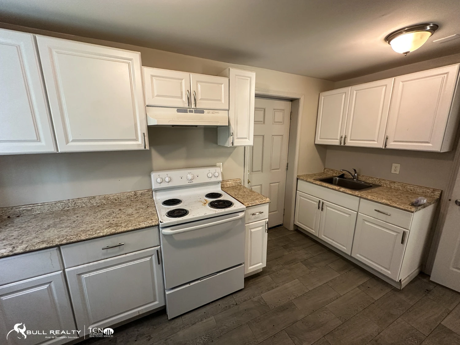 10 Unit Multifamily Near Downtown Atlanta | ±5,136 SF | Bank-Owned | English Avenue