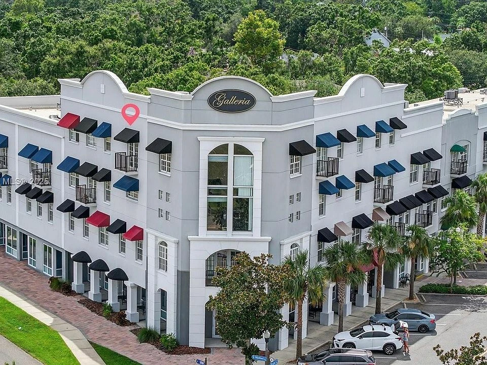 PREMIER GALLERIA MEDICAL & PROFESSIONAL OFFICE CONDOS  6,311 SF | 8,181 SF COMBINED