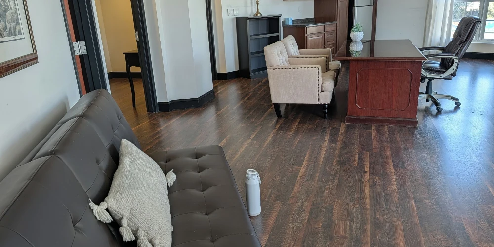 PREMIER GALLERIA MEDICAL & PROFESSIONAL OFFICE CONDOS  6,311 SF | 8,181 SF COMBINED