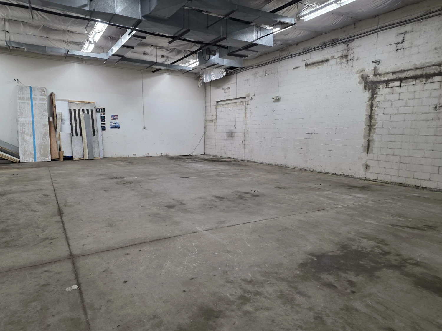 1285 William St - 18,000+/- SF Retail/Warehouse For Sale