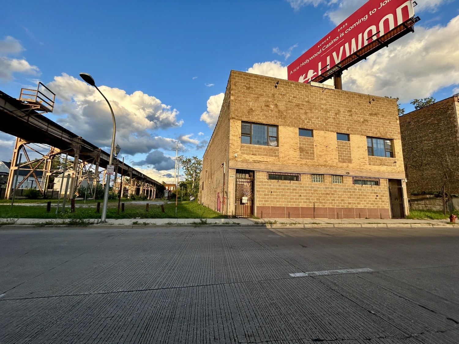 5923-27 S Wentworth - +/-7,000 SF Two-Story Industrial Warehouse and Office