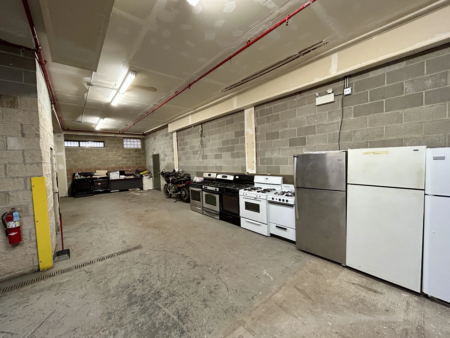 5923-27 S Wentworth - +/-7,000 SF Two-Story Industrial Warehouse and Office