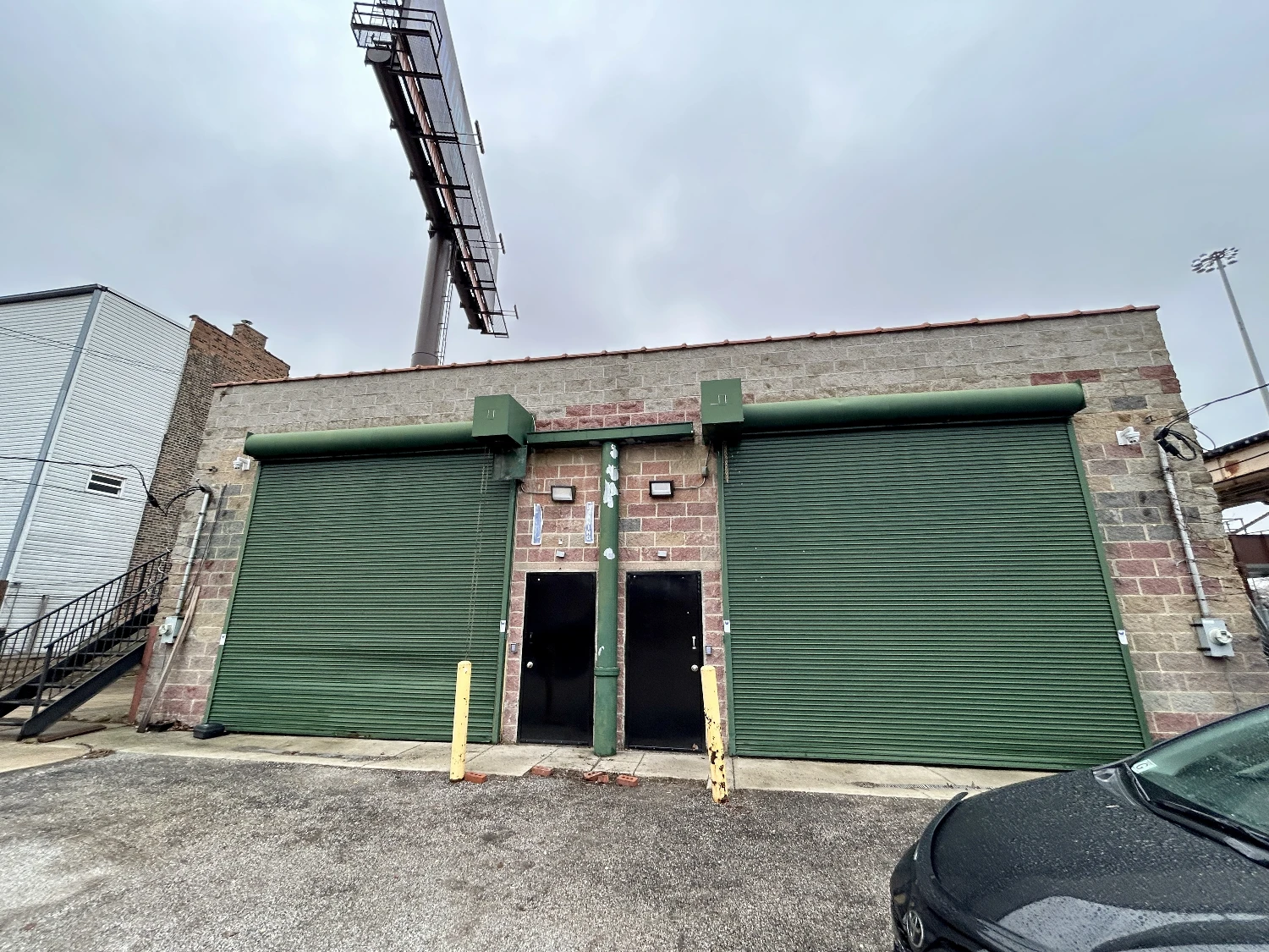 5923-27 S Wentworth - +/-7,000 SF Two-Story Industrial Warehouse and Office