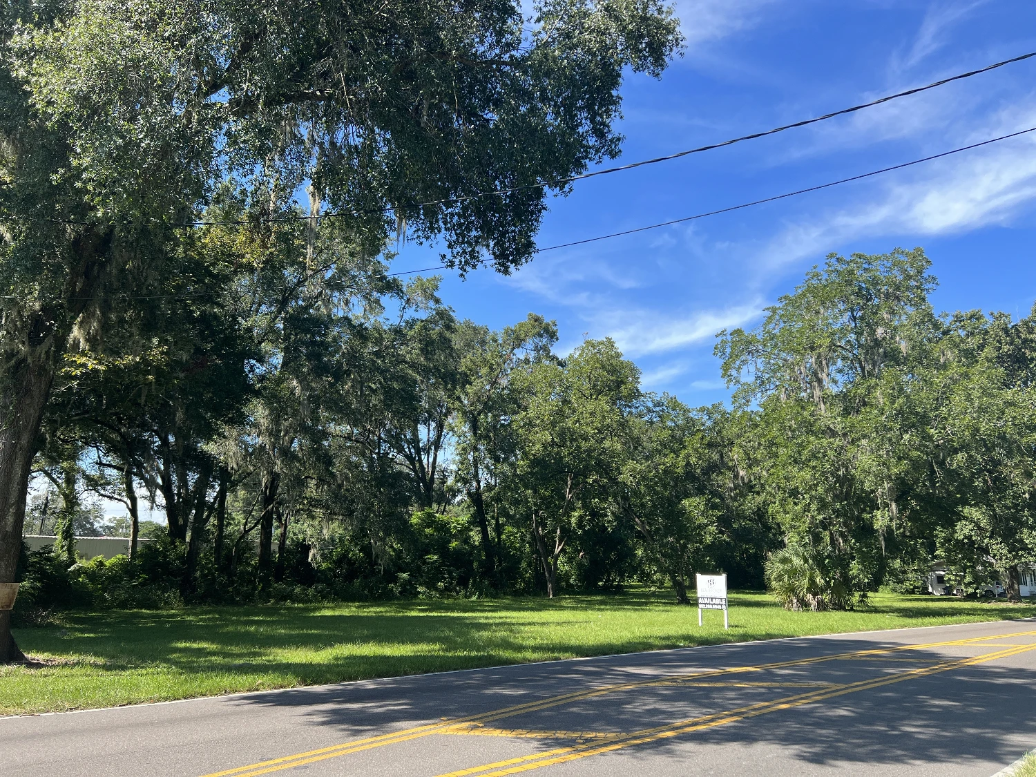 Land For Sale - 940 NE 35th St. 