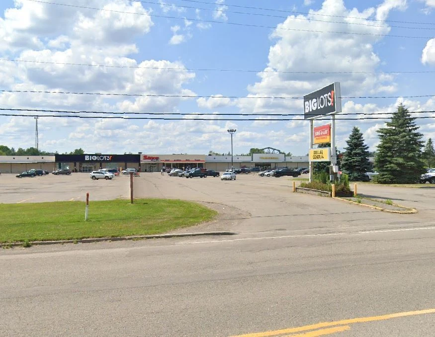 12189 Route 16 -  Former Pizza Hut -Yorkshire Plaza 