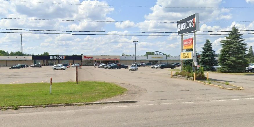 12189 Route 16 -  Former Pizza Hut -Yorkshire Plaza 
