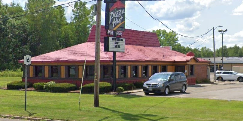 12189 Route 16 -  Former Pizza Hut -Yorkshire Plaza 