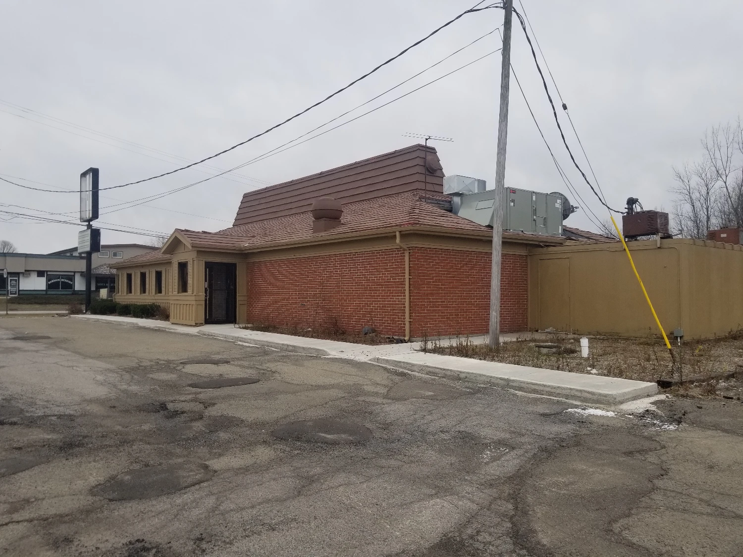 12189 Route 16 -  Former Pizza Hut -Yorkshire Plaza 