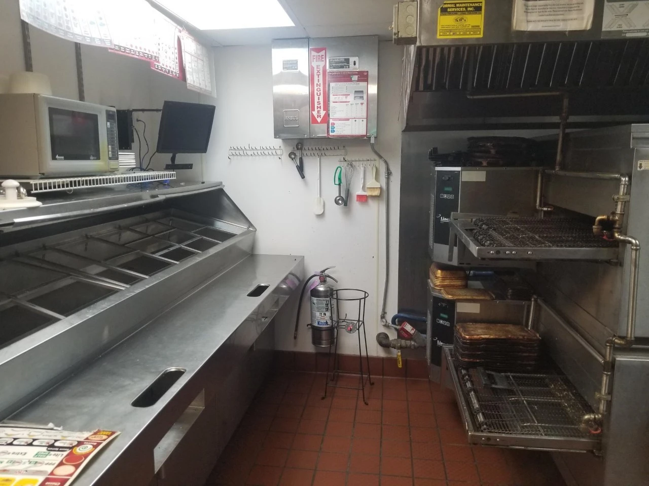 12189 Route 16 -  Former Pizza Hut -Yorkshire Plaza 