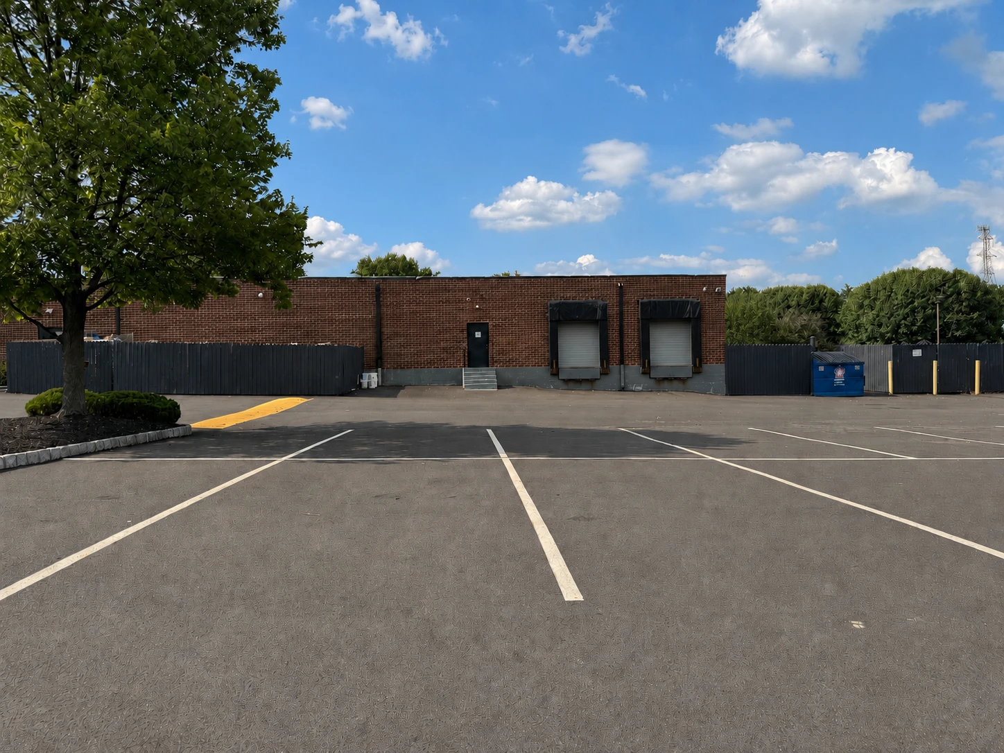 22,475 SF± Flex/Industrial Building