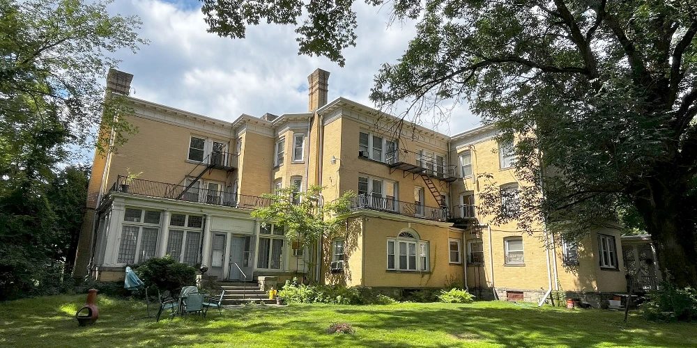 Apartment Building For Sale